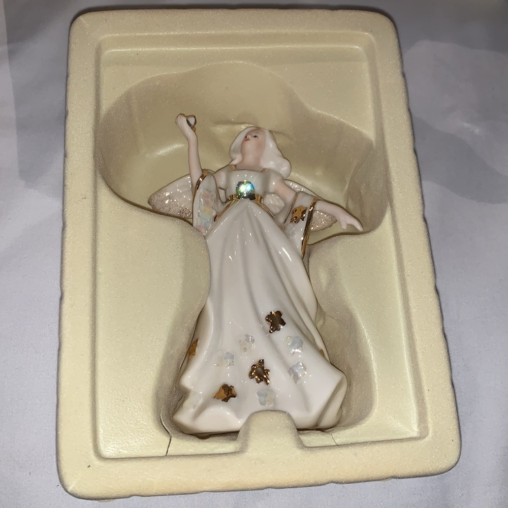 BNWT In Original Box..My Guardian Angel by LENOX Figurine - Picture 4 of 7